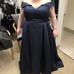 Size 22 Navy Xscape Ballgown with Pockets